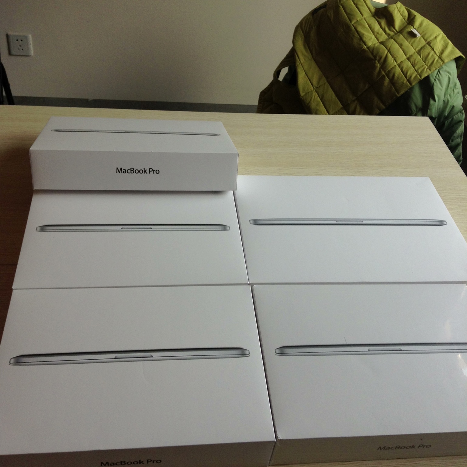 Hi, rMBP. at 子时正刻 – View on Path .