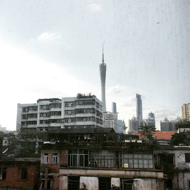 #广州 (at Canton Tower)