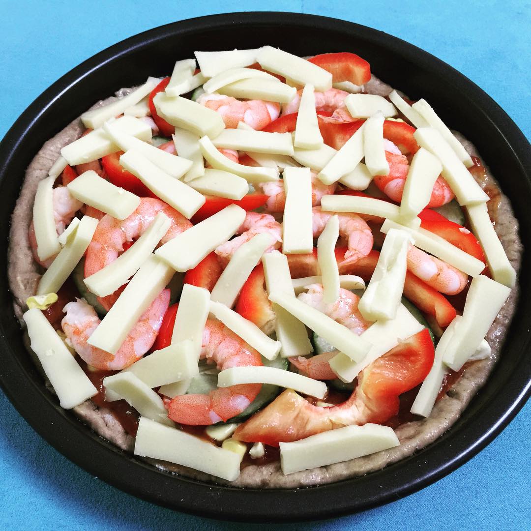 老婆说今晚在家烤pizza吃。😄 (at 深圳龙岗)