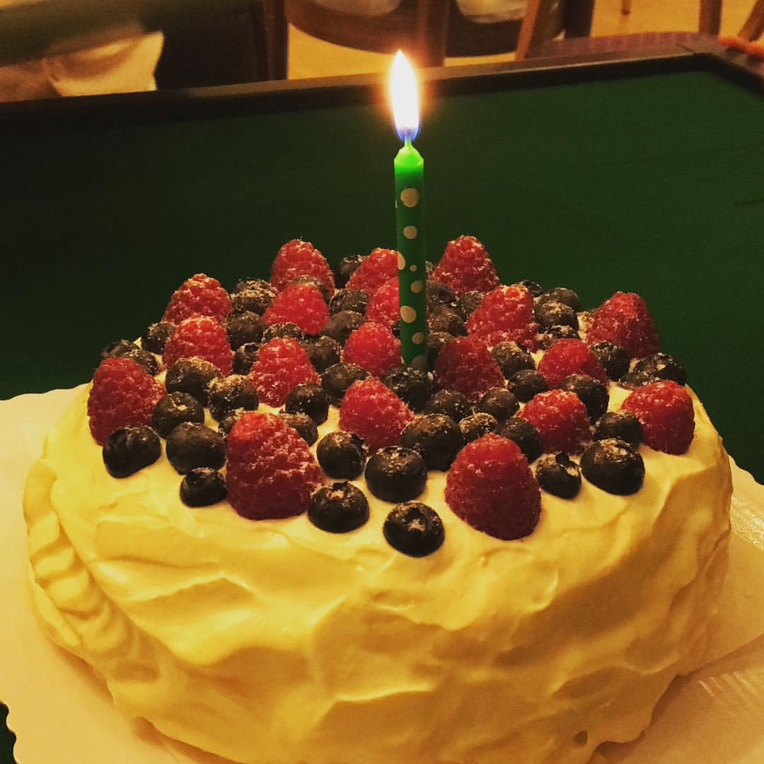 老婆给儿子做的生日蛋糕 (at 深圳龙岗)