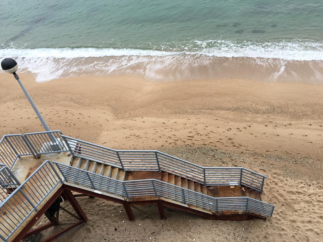 #日 (at 長洲東灣泳灘 Cheung Chau Tung Wan Beach)