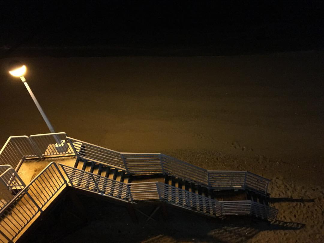 #夜 (at 長洲東灣泳灘 Cheung Chau Tung Wan Beach)