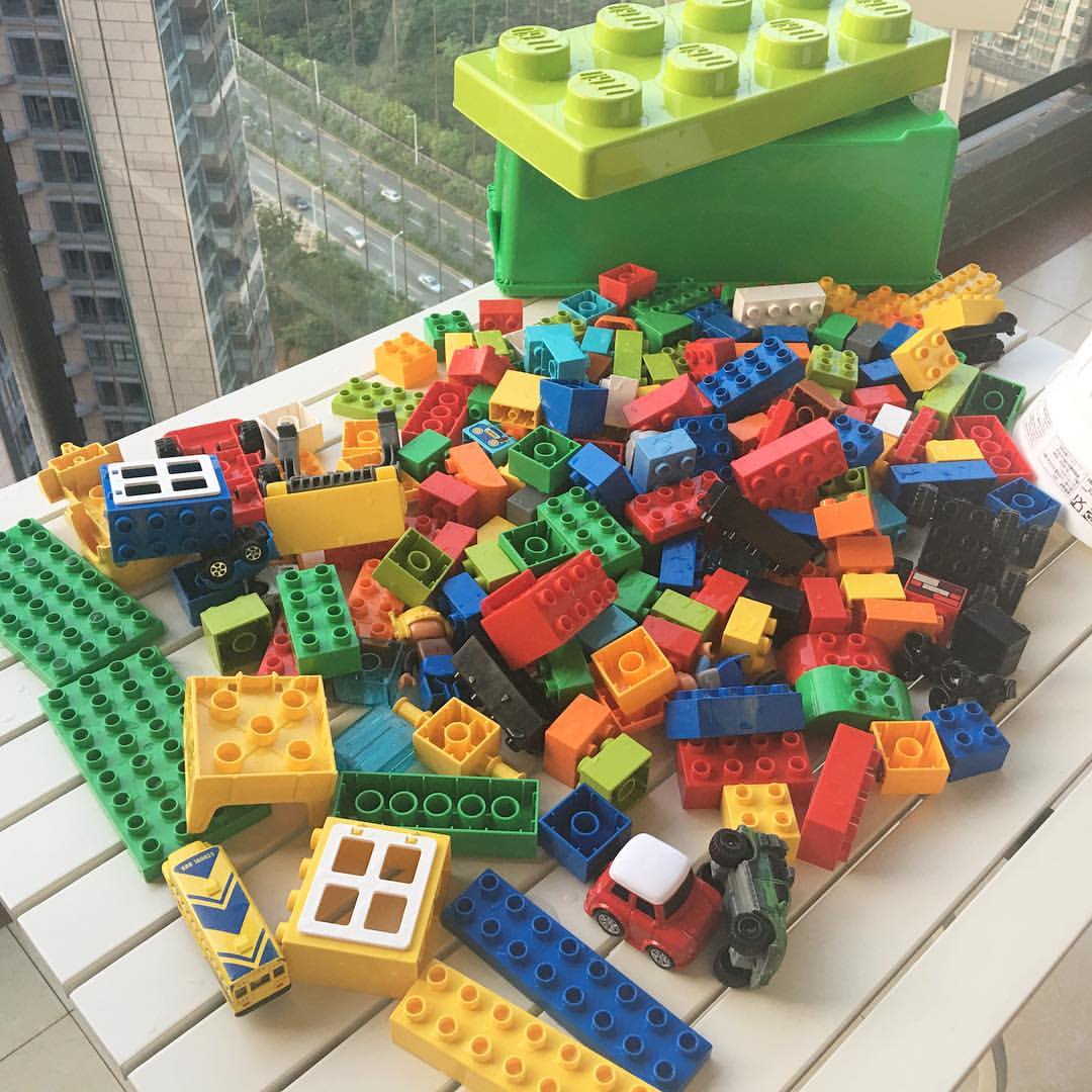 给儿子洗 LEGO